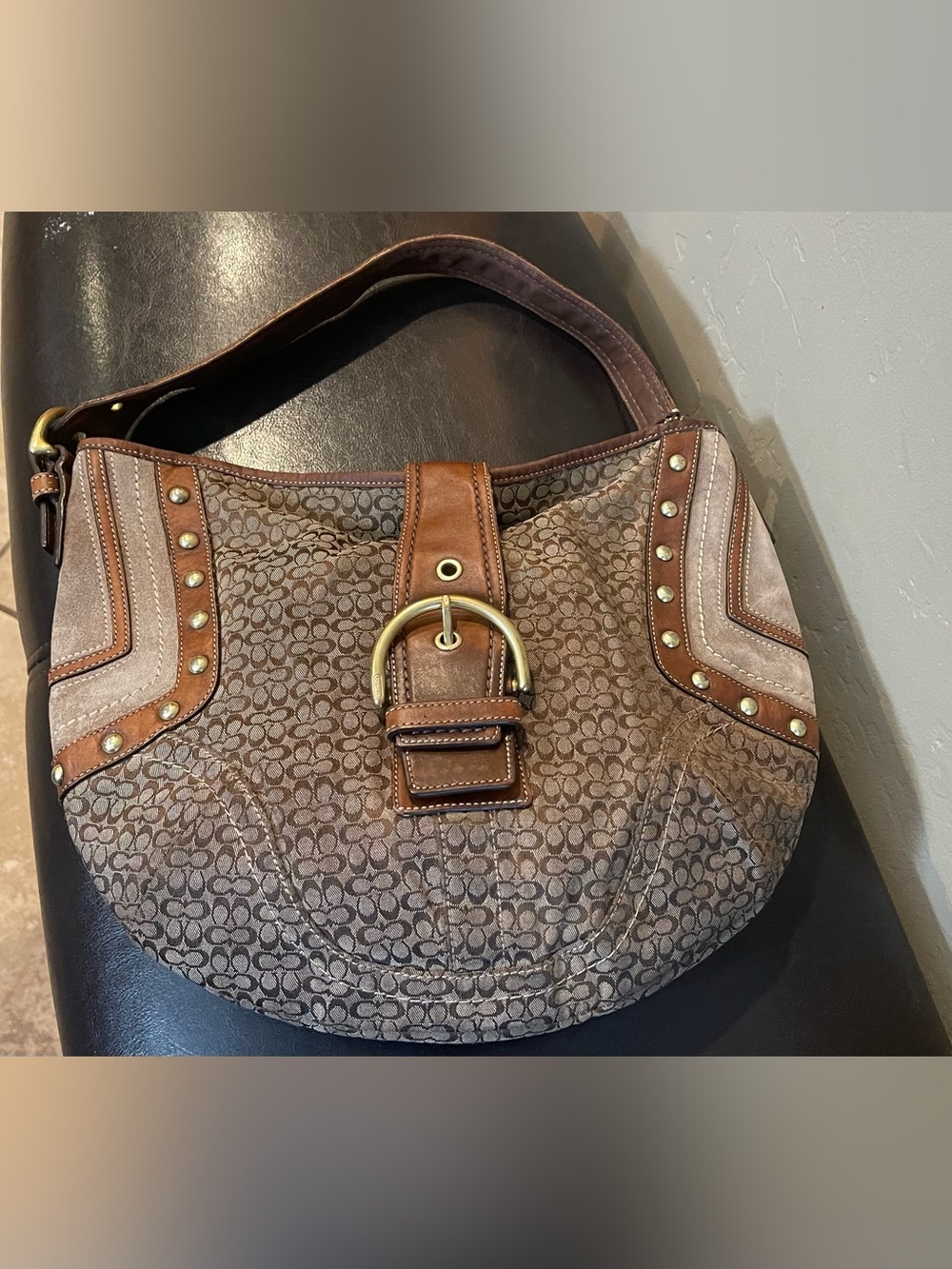 vintage Coach Soho Signature Canvas Suede Studded Hobo Bag y2k brown buckle